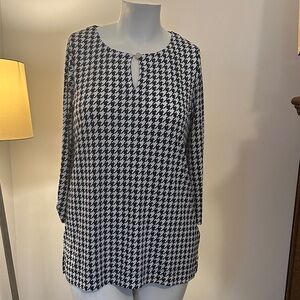 Anne Klein Monochrome Houndstooth Blouse